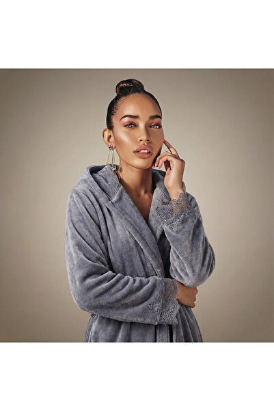 Wild Love Halat de damă cu glugă şi cu detalii din dantelă 100% bumbac