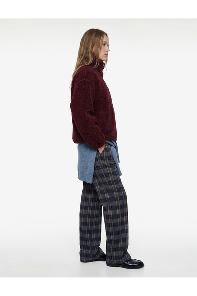 Koton ياقة مرتفعة متوسطة الطول سترة من القطيفة قصة فضفاضة مزودة بجيب بسحاب وزر كبس