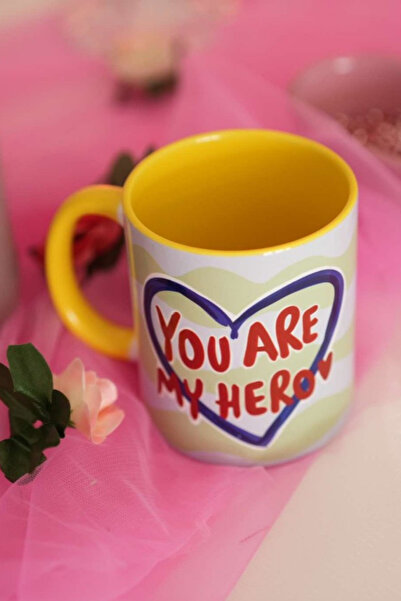 Hello Melody Design كوب "MY HERO" مطبوع رقميًا بتصميم أصلي - 9.5x8 سم