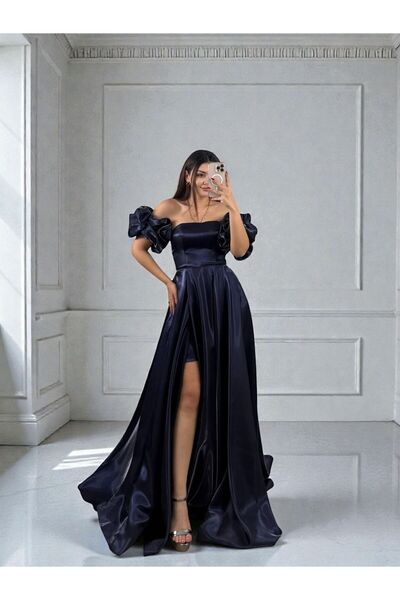 OLA Nora Balon Kollu Parlak Saten Yırtmaçlı Lacivert Abiye Elbise