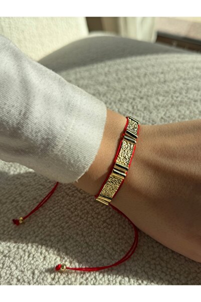 ZWEIG Kırmızı ipli gold plaka bileklik