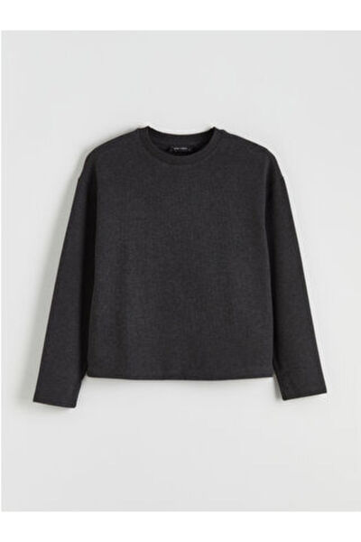 LC Waikiki سترة نسائية من artı-store بياقة رياضية وأكمام طويلة، سادة وبدون نقوش.