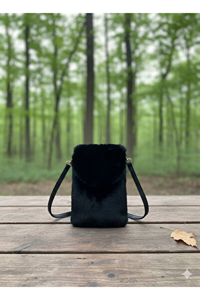 zeynhobi aksesuar Plush Black Magnetic Mini Bag