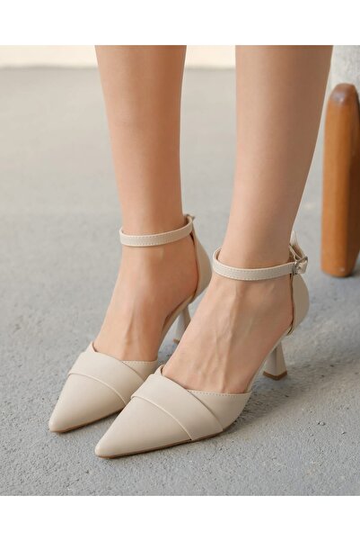 İZCE MODA Дамски обувки с висок ток и заострени върхове