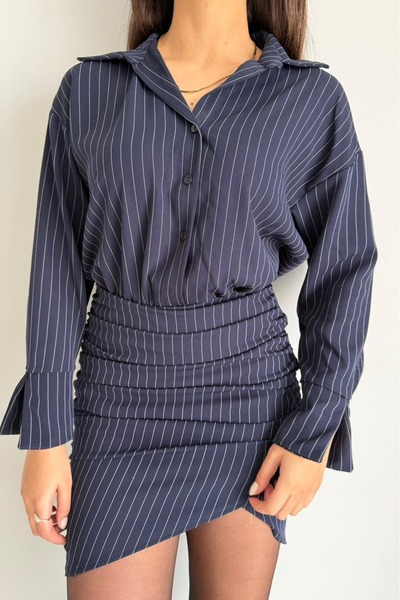 Güneş Rochie drapată cu dungi