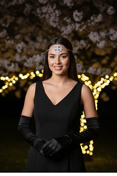 shop Set de mănuși lungi din satin negru și accesorii din cristal - Combinați...