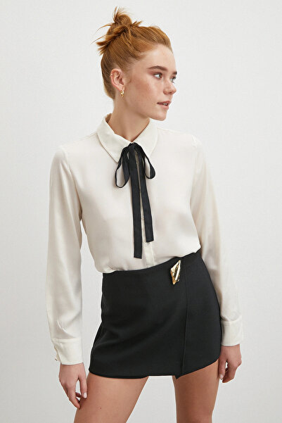Never more Collar Tie Satin Shirt Ecru