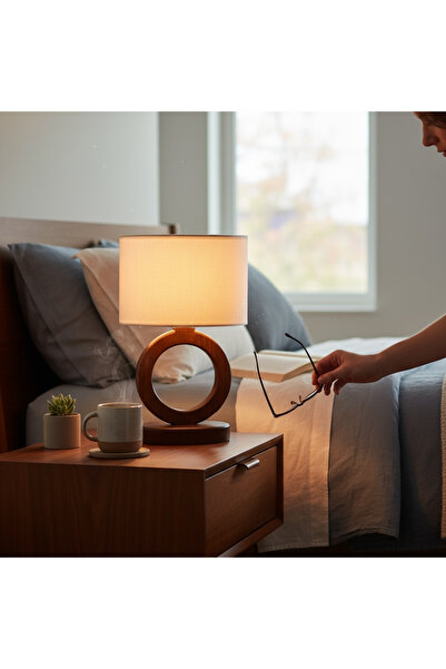 wood mix مصباح طاولة خشبي دائري حديث