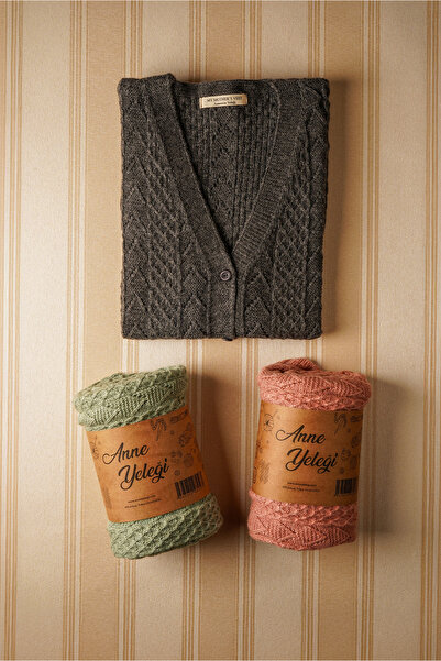 anne yeleği Klasik - Yün ve Pamuk Karışımlı, Düğmeli ve Cepli Örme Triko Yelek