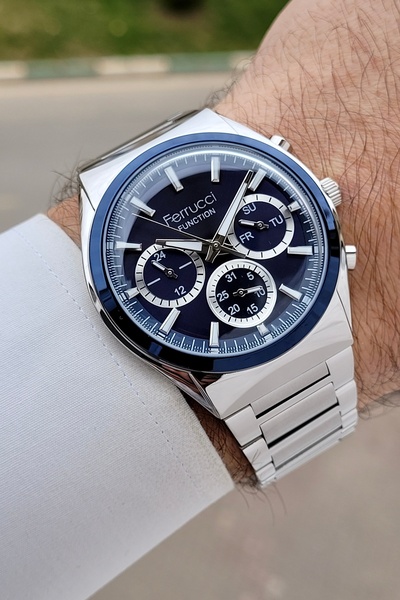 Ferrucci ساعة يد رجالية وظيفية بقطر 42 ملم مع سوار قابل للتعديل باللون الأزرق...