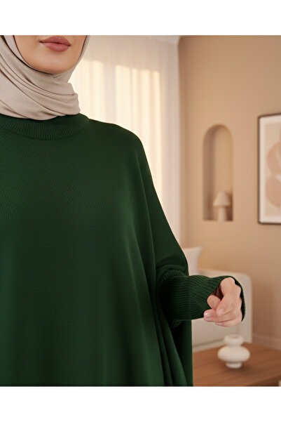 Modamorfo 15783 Slit Poncho Sweater - Emerald Green