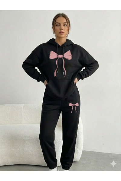 PENTHİLUS بغطاء رأس فيونكة وردية مطبوع وبنطال رياضي أسود -طقم رياضي-طقم مكون ...