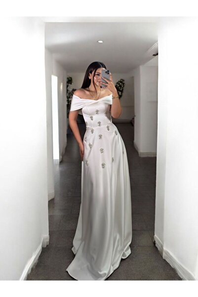 OLA Madonna Zirkon Taşlı Saten Beyaz Renk Abiye Elbise