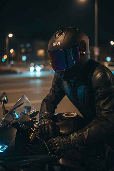 Givi 50.X Mat Siyah / 1 Renkli 1 Şeffaf Vizörlü Motosiklet Kask