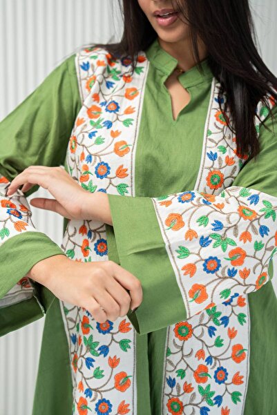 AVANDİA Elegant wide-cut jalabiya with embroidered print SM-18