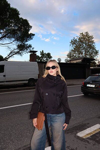 huhu Kısa Dik Yaka Kemerli Kadın Trençkot Ceket