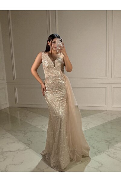 OLA فستان سهرة بتصميم مطرز بالخرز والترتر بلون الكريم