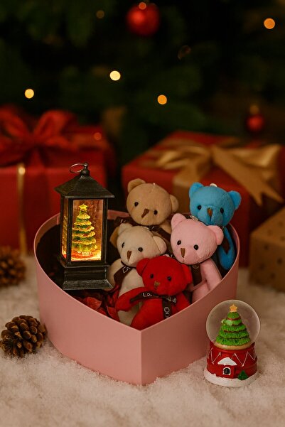 Lexi Bella Sevgiliye Hediye Kalp Kutuda 5 Adet Peluş Ayıcık Çam Ağacı Figürlü...