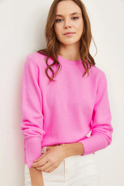 Olalook Women's Pink Crew Neck Soft Textured Basic Knit Sweater Kzk-19000845