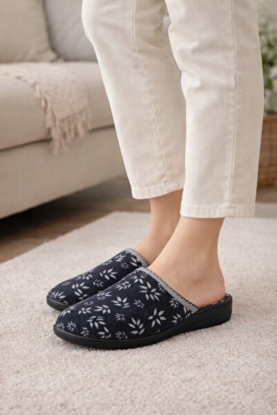 Wordex Zh001 Closed Front Winter Floral Women's Home Guest Slippers