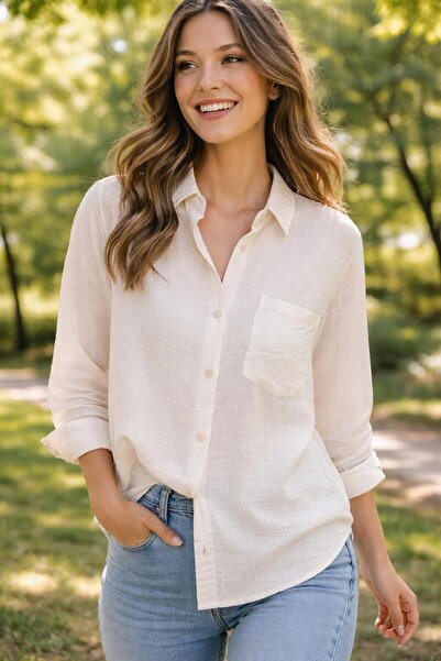 MARKATEM White Oversized Shirt with Pocket Detail