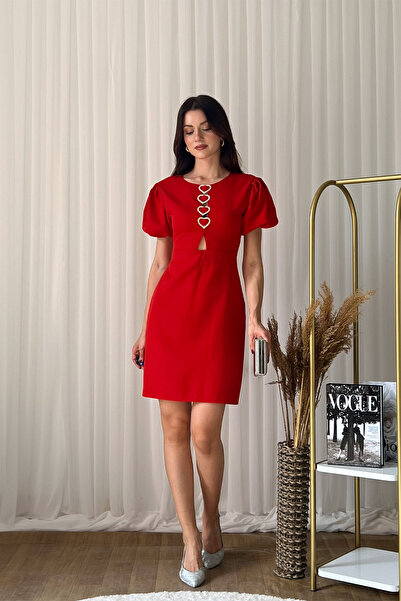 Klex Kalp Aksesuar Detaylı Kısa Kollu Mini Elbise