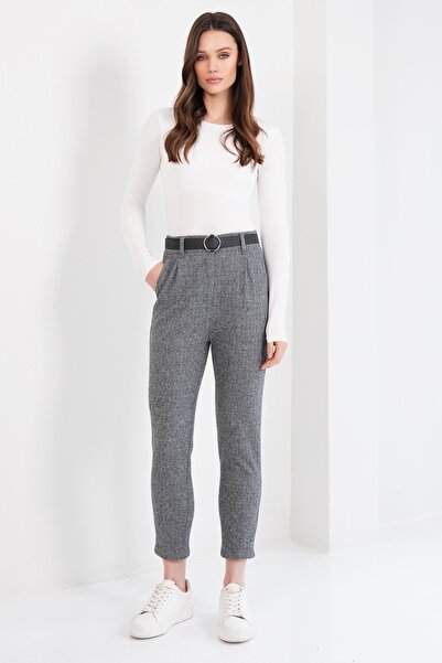 Trend Alaçatı Stili Kadın Gri Balıksırtı Desen Kemerli Kaşe Havuç Pantolon Alc-X14852