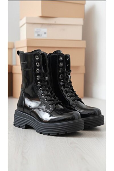 Pierre Cardin Women's Non-Slip Sole Lace-Up Boots