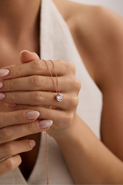 Nereze 925 Ayar Gümüş Rose Kaplama Altıgen Tasarım Tektaş Kolye