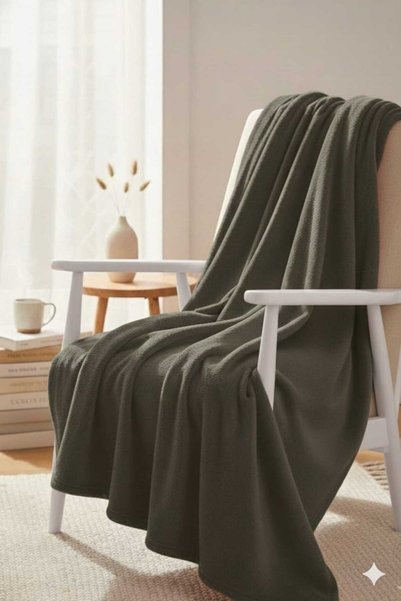 Generic Brand Khaki Green Wellsoft Tv Blanket 110X180 Cm, Moonsand