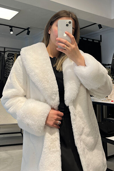 melisa atelier Beyaz Kol Detaylı Tasarım Suni kürk