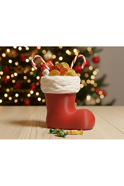 Saatistan Sevimli Noel Baba Şekerlik, Renkli ve Eğlenceli Dekorasyon Tarzı