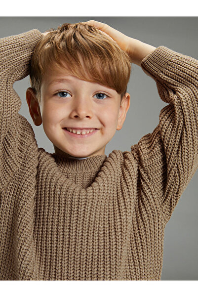 LC Waikiki Rmz Gi̇yi̇m Farkiyla Zero Roba Collar Knitwear Boys' Sweater