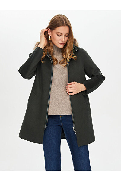 Faik Sönmez Kapitone Detaylı Kürk Kapüşonlu Yünlü Kaban W26KBN002