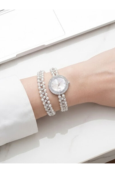 Leerybee Both Watch and Bracelet Oval Case Women's Wristwatch