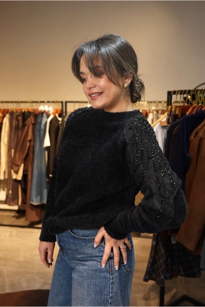 BÜŞRA PERKER Stone-Embroidered Soft-Textured Sweater