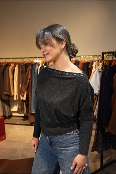 BÜŞRA PERKER Boat Neck Bird Eye Detailed Blouse