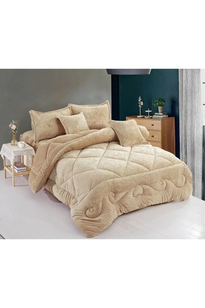 Moon Double bedspread made of soft velvet and fur with a hotel design for a luxurious hotel experience
