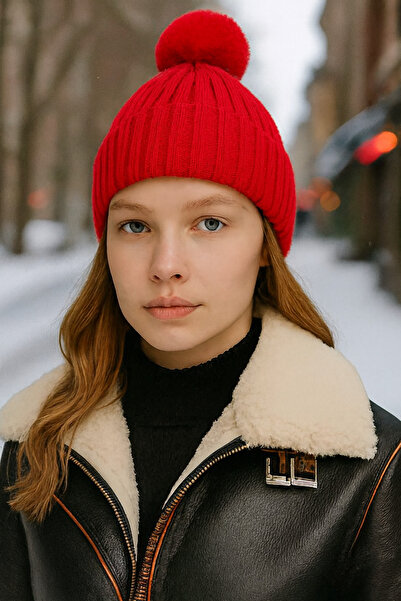 OIL PARK قبعة نسائية شتوية سميكة من الصوف المحبوك الدافئ مع بوم بوم