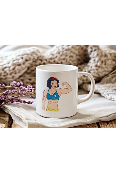 Beramussa Snow White Fitness Mug – Fun Cup with Athlete Character Illustration Featuring a Strong Woman Theme