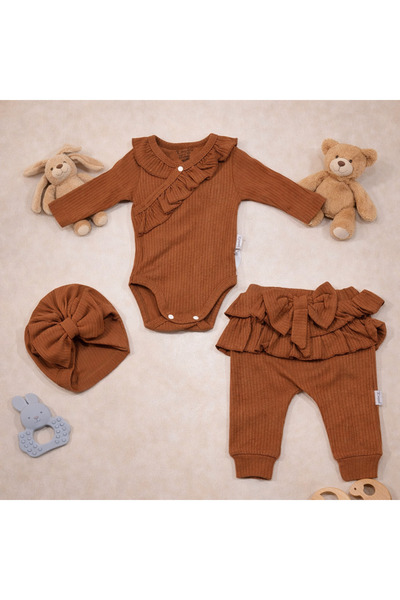 tinitins Yaka Detaylı Bone Şapkalı Bebek Takımı