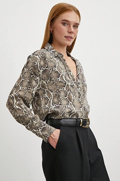 Ecenin Favorileri Cămașă de damă din satin cu model piele de șarpe gri