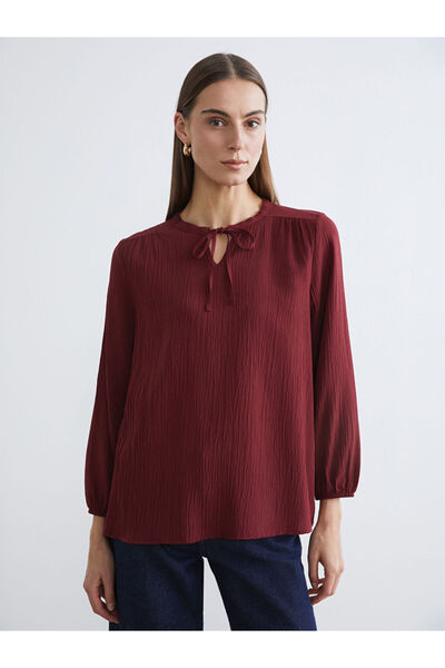 LC Waikiki Μπλούζα με υφή και γιακά με κορδόνια σε μπορντό χρώμα