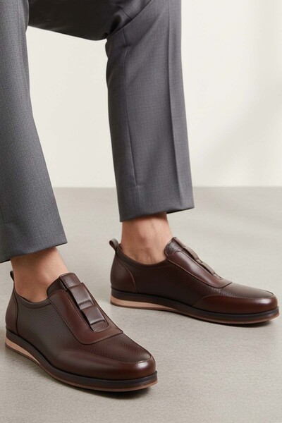 DETECTOR حذاء لوفر كاجوال مريح من الجلد الأسود للرجال من أردن