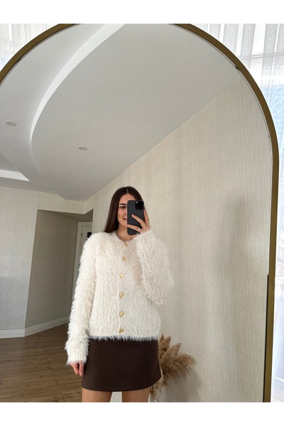 Butik Duygu Şakiroğlu Ekru Tüylü Hırka
