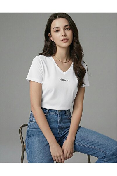 BW Bravely Wear Γυναικείο μπλουζάκι με λαιμόκοψη V και κλασικό στάμπα σε κανο...