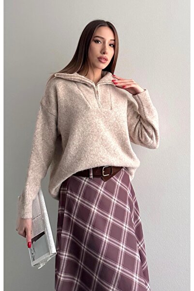 fujya Soft Textured Trucker Collar Zippered Knit Sweater