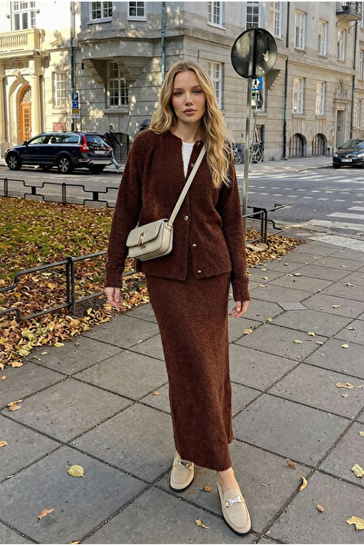 Happiness İstanbul Yumuşak Dokulu Hırka Etek Triko Takım