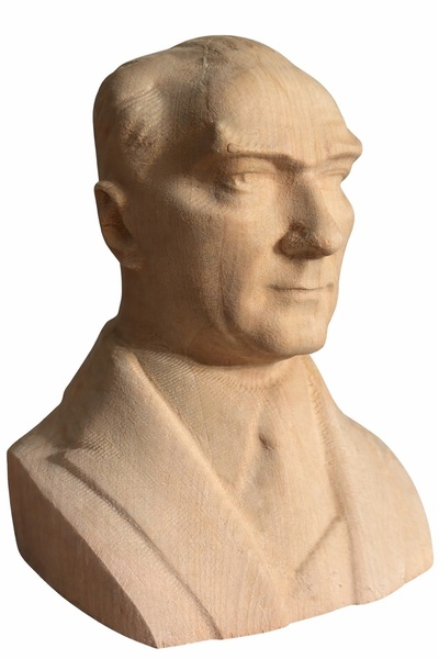 Timbera Ayous (Obeche) Ağacından Dekoratif Ahşap Büst - El İşçiliği Dokunuşlu