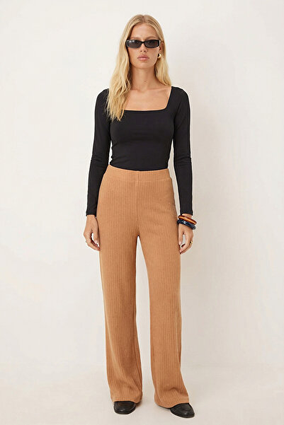 armonika Women's Camel Soft Textured Stretch Fabric Pants Arm-26K001090